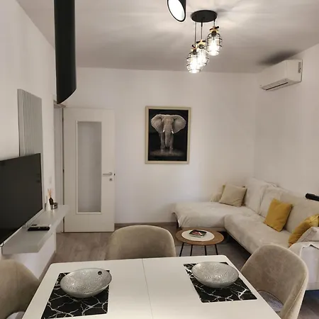 Apartment Gorgeous